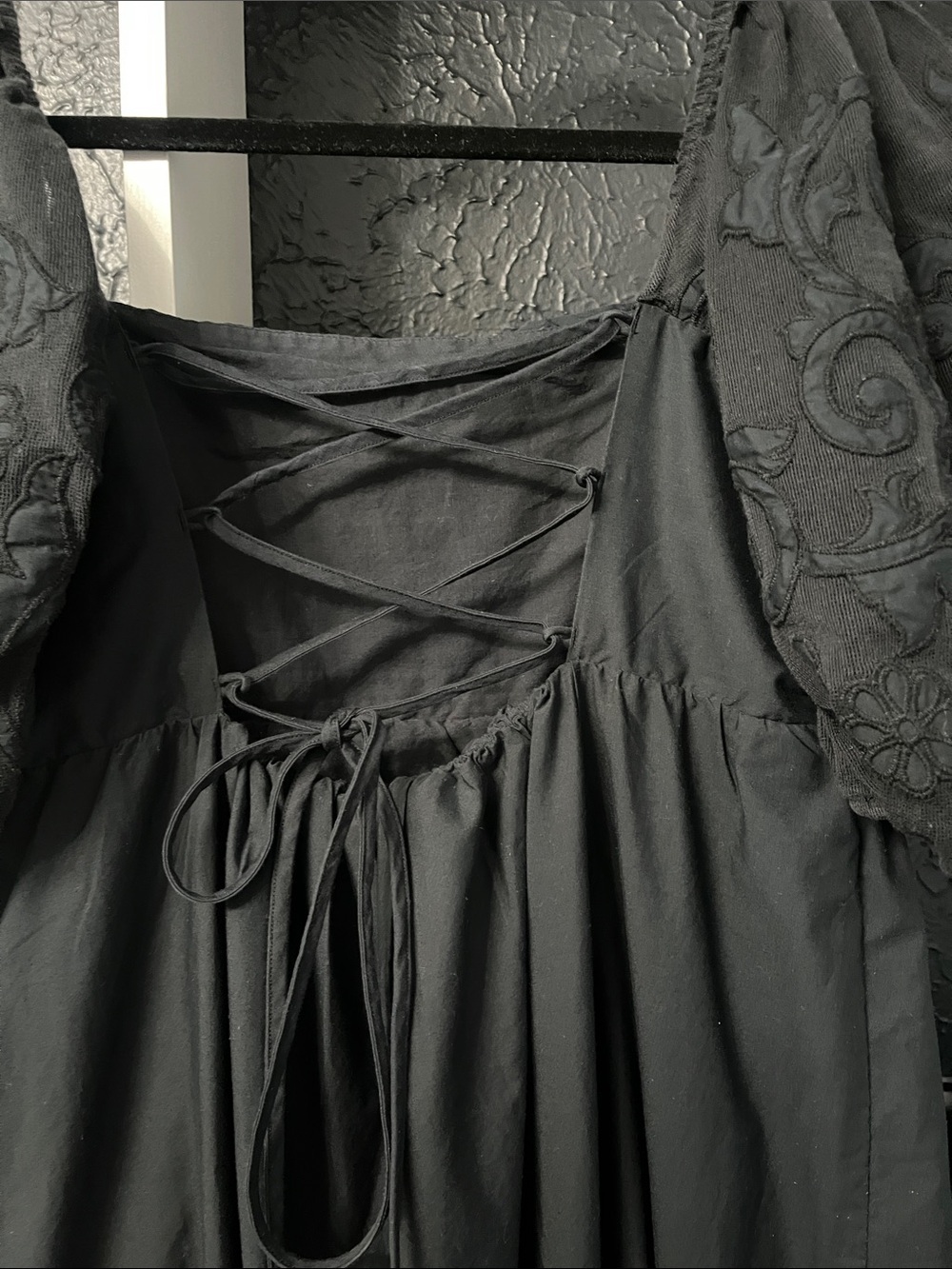 Abercrombie & Fitch Black Dress with Puff Sleeves L - Picture 3 of 16